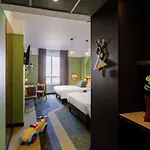 Hotel Greet Confluence