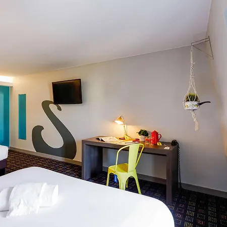 Greet Confluence Hotel 3*