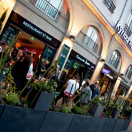 Greet Confluence 里昂