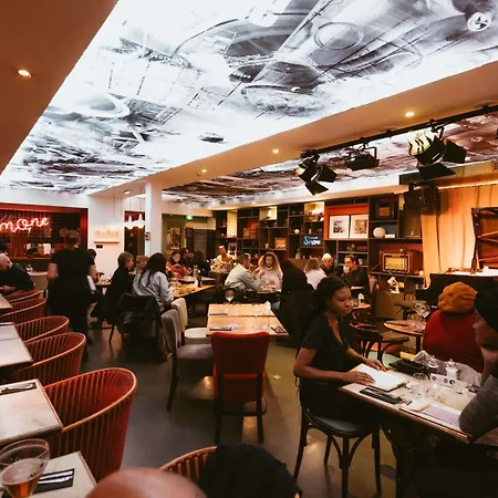 Greet Confluence מלון 3*