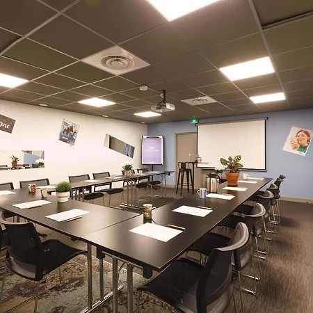 Otel Greet Confluence Lyon