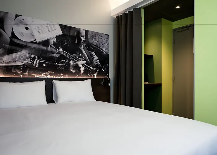 Otel Greet Confluence Lyon