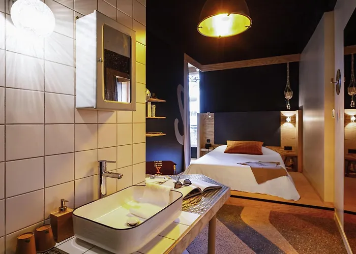 Greet Confluence Otel 3*