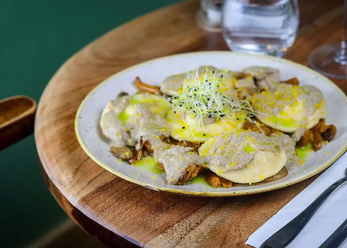 Hotel Greet Confluence 3*