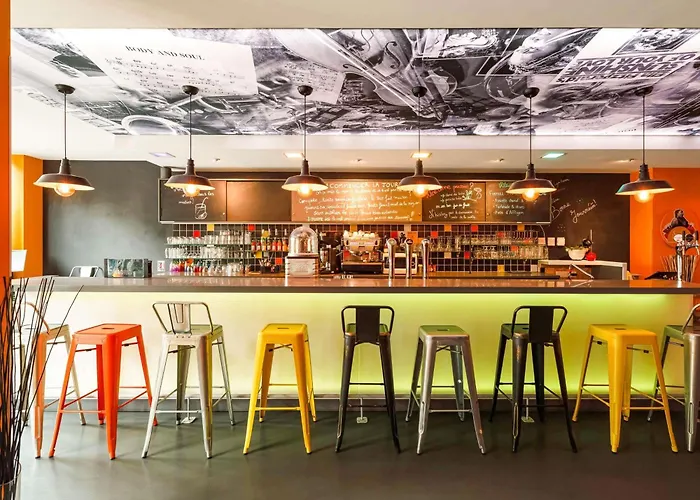 Otel Greet Confluence