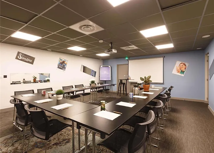 Hotel Greet Confluence