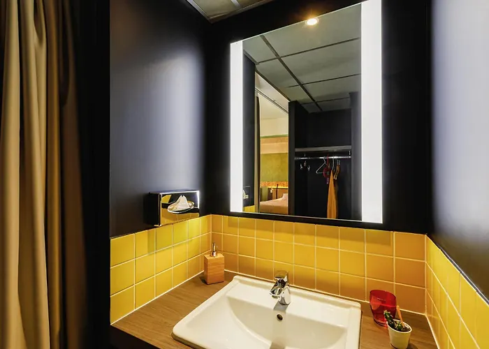 Hotel Greet Confluence